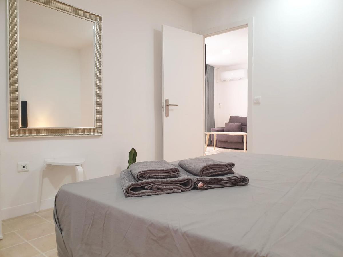 Economical Homes In Center Malaga Bagian luar foto