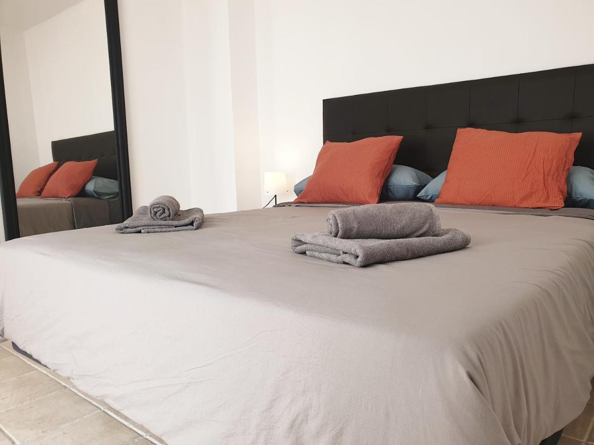 Economical Homes In Center Malaga Bagian luar foto